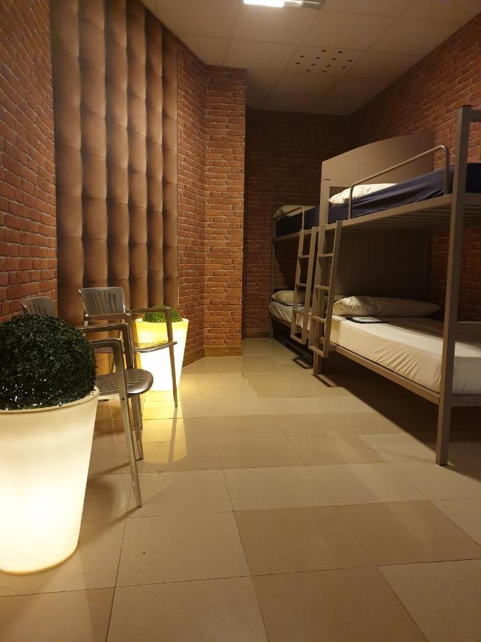 Albergue Santo Santiago 산티아고데콤포스텔라 외부 사진